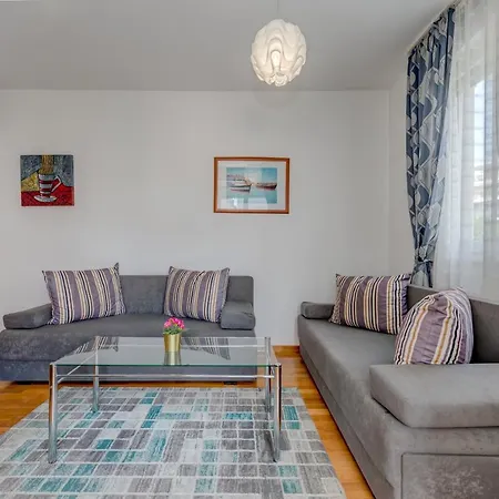 Apartment Lct Beacfront Zs *
