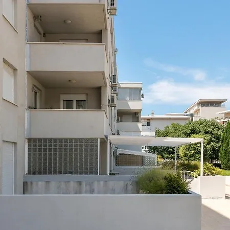 Apartament Lct Beachfront Zs *