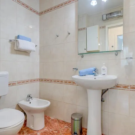 Lct Beachfront Zs Apartament Split